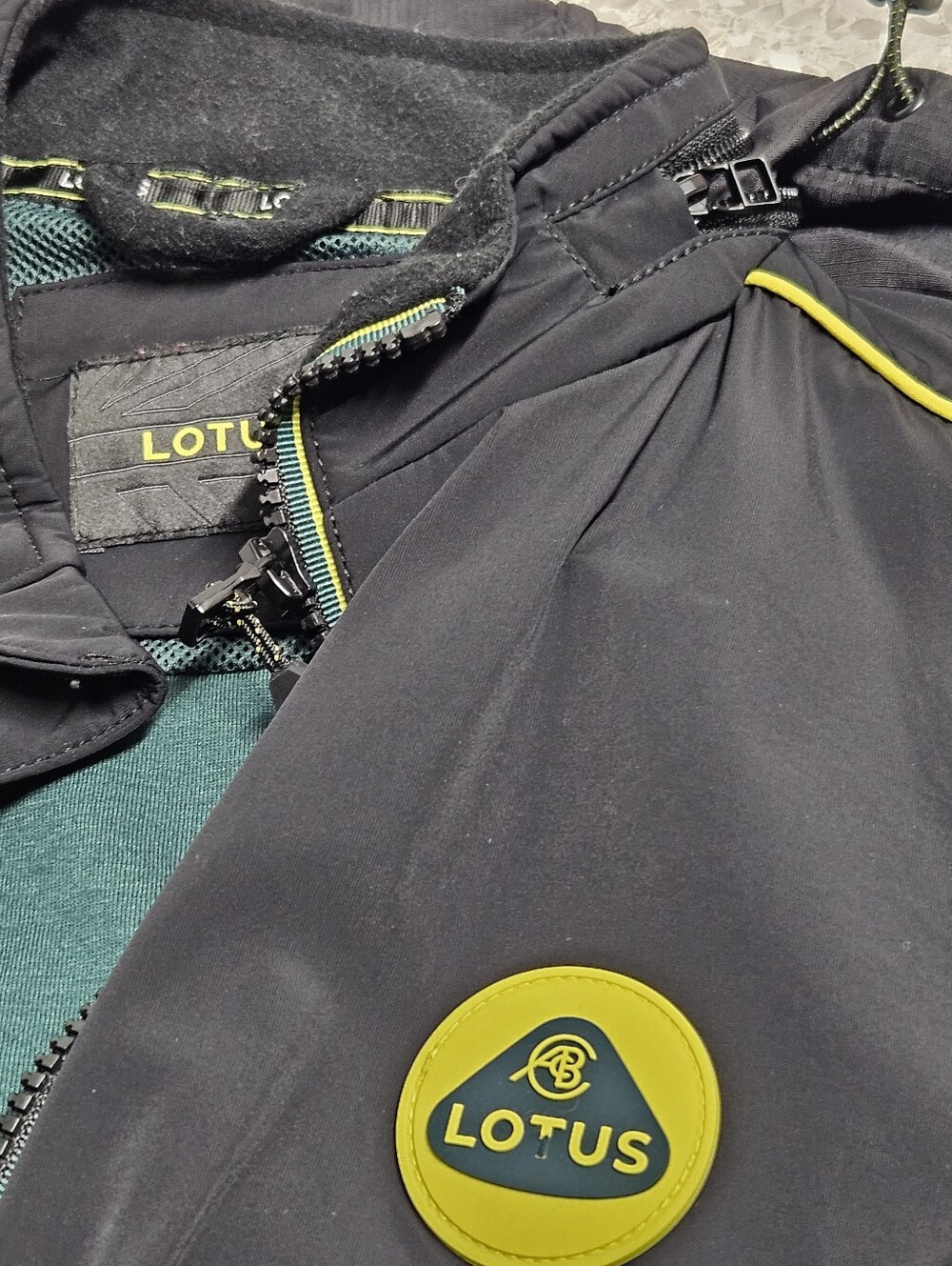Lotus Softshell Jacket Womens Size 8 UK Racing Hooded Streetwear Racewear Moto - Picture 7 of 15